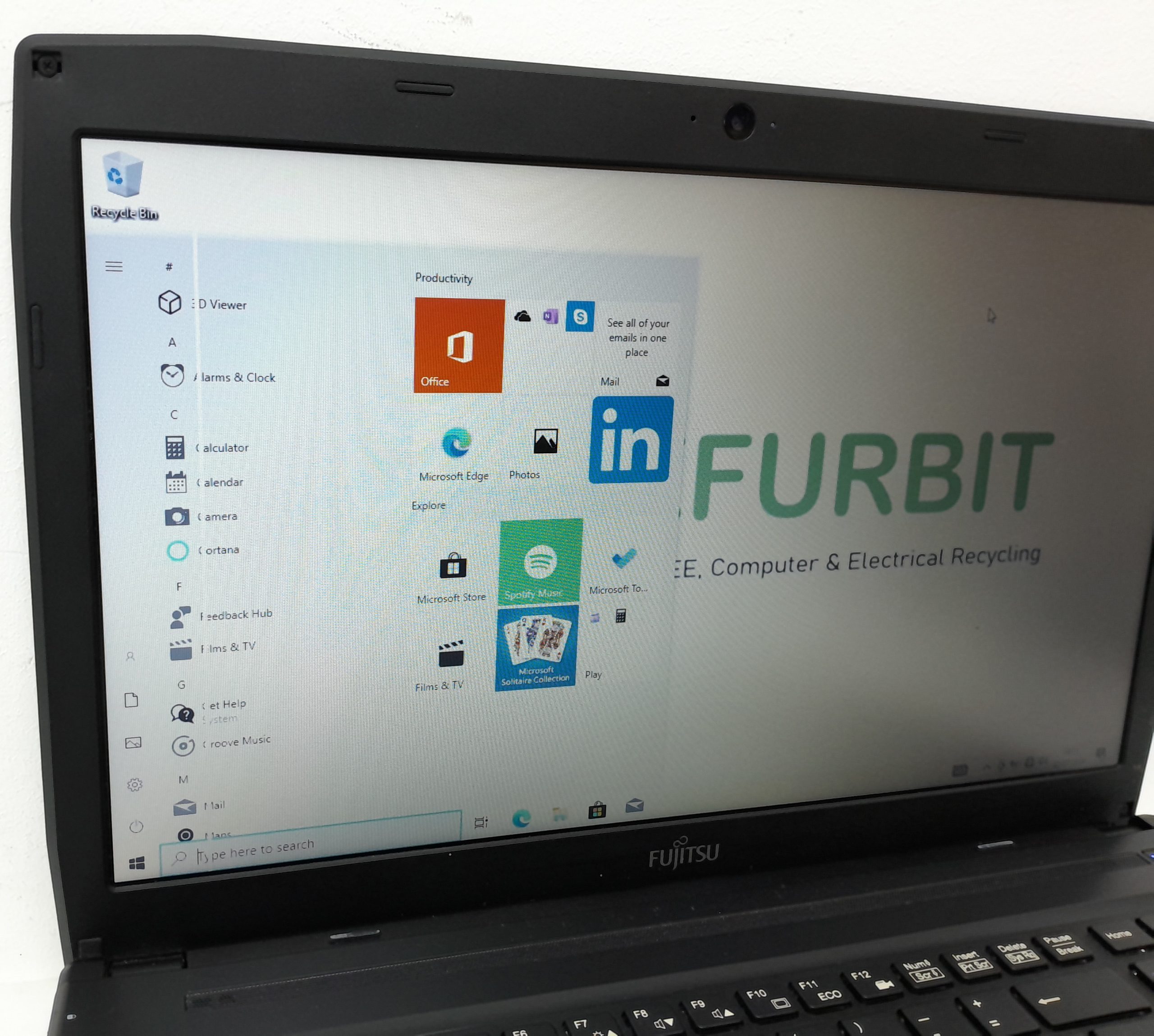 Fujitsu Lifebook A544 - i3-4000M 2.4GHz - 4GB Ram - 15.6