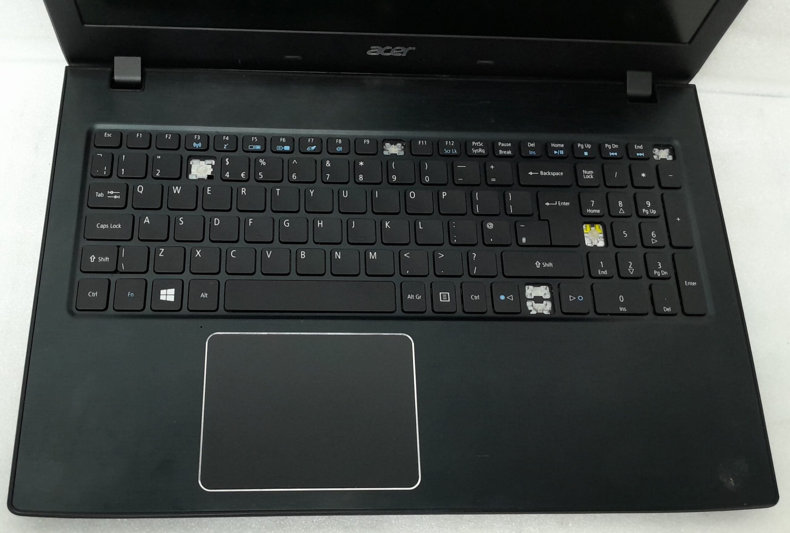 Acer Windows Laptop PC Travelmate P259-m-31xt - i3-6006u @ 2.0