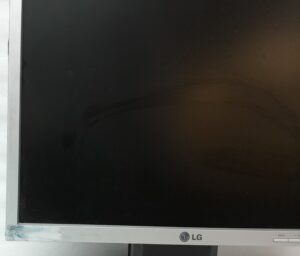 Lg_Flatron_L1750sq-sn_3